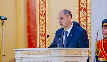 Депутаты поздравляют Губернатора с высокой наградой