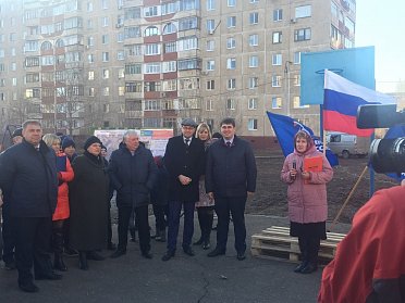 Жители высказались за обновление двора