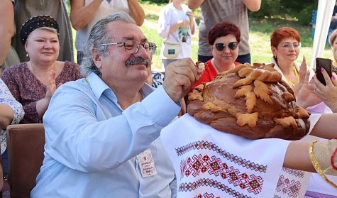 Фестиваль «Поющая глина» собрал сотни участников и гостей