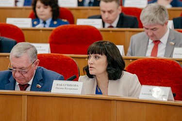 Парламент региона провел очередное заседание 