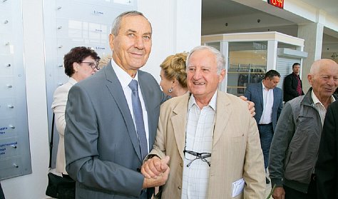 В парламенте прошла встреча ветеранов аппарата 