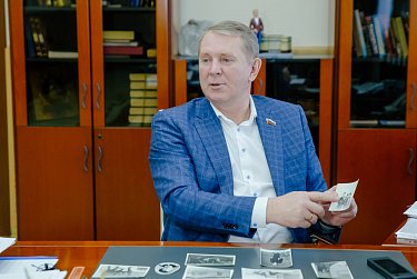 Депутаты о школьных годах