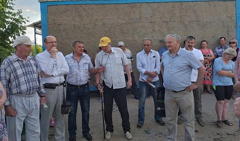 Депутаты встретились с жителями поселка Самородово