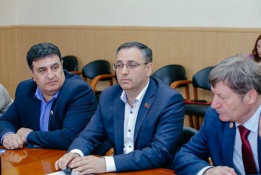 Олег Димов: «К апрельскому заседанию Законодательного Собрания депутаты готовы»