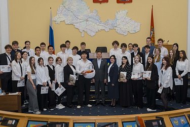 Парламентский урок с депутатом и сенатором