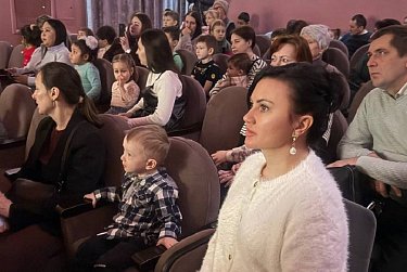 «Материнский свет Рождества»