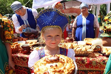 Фестиваль «Поющая глина» собрал сотни участников и гостей
