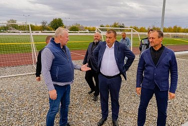 Оренбуржцы помогли восстановить более 200 объектов в Перевальске