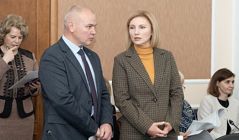21 тысяча – на каждого застрахованного по ОМС оренбуржца 21 тысяча – на каждого застрахованного по ОМС оренбуржца