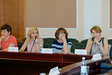 Депутаты предлагают дополнительно стимулировать усыновителей