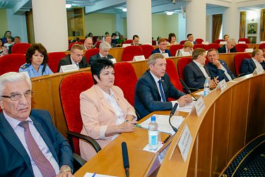 Законодательное Собрание провело очередное заседание