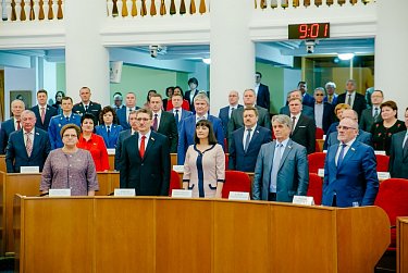 Депутаты провели очередное заседание Законодательного Собрания