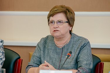 О комплексной поддержке пожилых людей – за «круглым столом»
