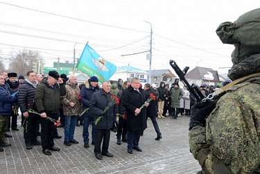Памяти воинов-десантников