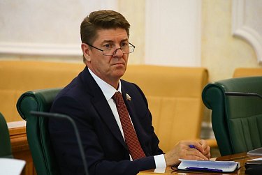 Сенатор удостоен награды