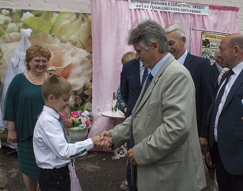 Адрес праздника – Октябрьский район