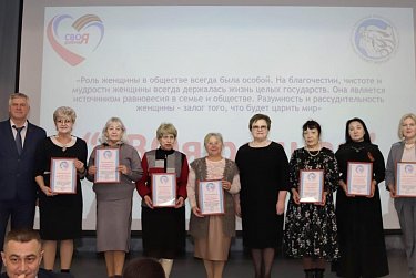 Помогают семьям бойцов СВО по-семейному 