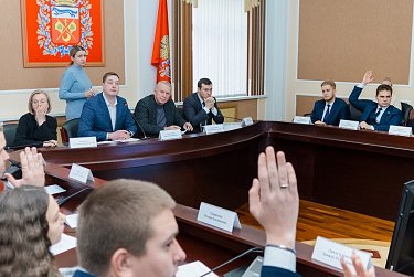 Молодежный парламент нового созыва приступил к работе