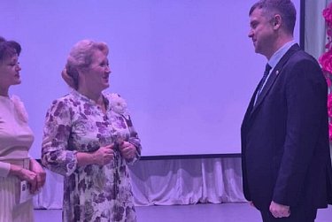 В Ибрагимовском ДК обновлено покрытие сцены