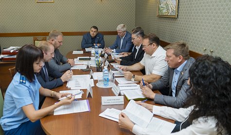 Работающие в области иностранцы будут платить больше налогов