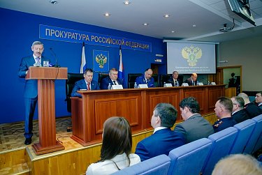 Александр Трубников: «Интересы депутатов и прокурорского корпуса в качестве законов тождественны»