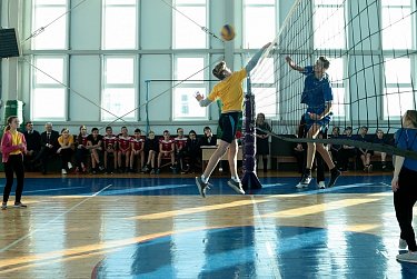 В честь 25-летия Законодательного Собрания – волейбольный турнир