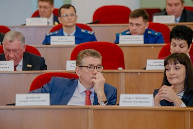 В повестке Законодательного Собрания