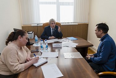 К Сергею Грачеву обратились жители СНТ «Карачи»