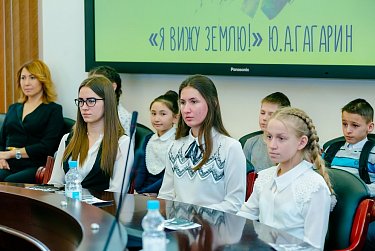 Новый состав Молодежного парламента провел свой первый «круглый стол»
