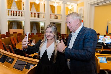 Без галстуков и на равных