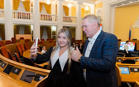 Без галстуков и на равных