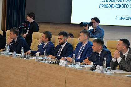 Объединиться вокруг развития родных городов