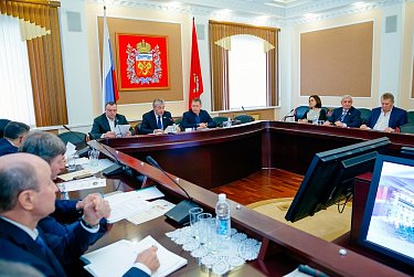Депутаты собрались на первое в этом году заседание Совета 