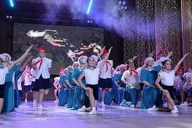Дворец творчества детей и молодежи Оренбурга отметил 90-летие