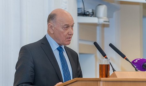 Депутаты приняли к сведению отчет Уполномоченного по правам человека