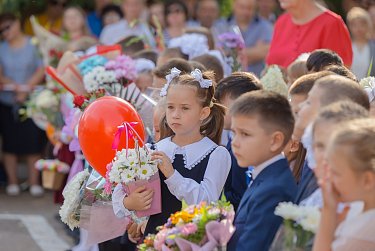 1 сентября в школы области придут более 252 тысяч учеников 