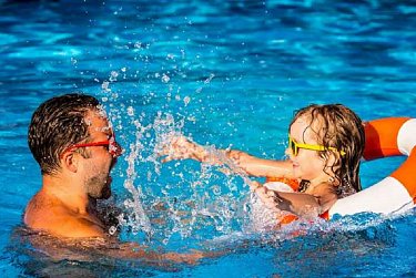 Детям запретили одним посещать водоемы