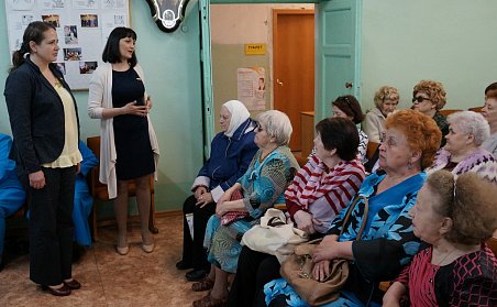 Депутаты поздравляют ветеранов с Днем Великой Победы