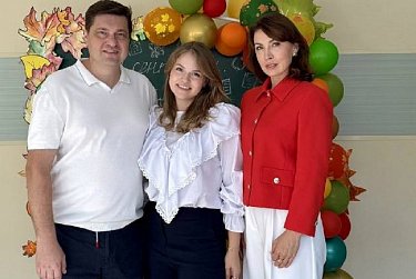 Ребятам – интересных событий и веры в себя, учителям – работы в радость