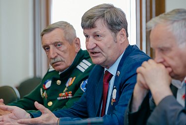 Депутаты областного парламента посетили ЛНР и ДНР