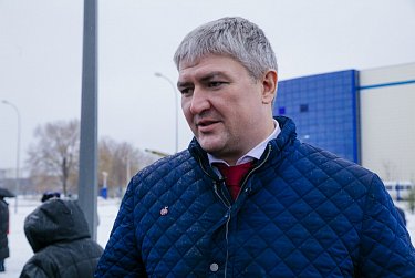 В Оренбурге открыт памятник Герою России Александру Прохоренко 