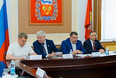 Исполнение областного бюджета – на депутатском контроле