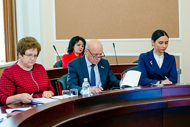 Депутаты собрались на первое в этом году заседание Совета 