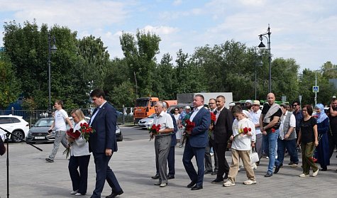 Памяти поэта и героя