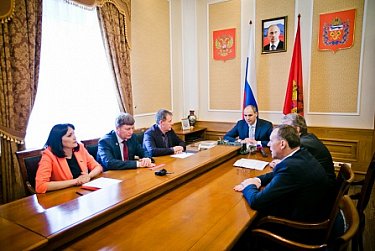 В работе – законопроект в поддержку усыновителей