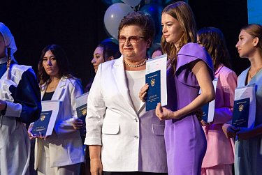 Дипломы с отличием