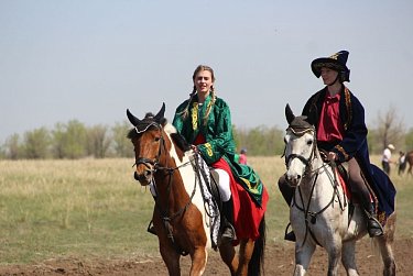 В Орске сохраняют конноспортивные традиции