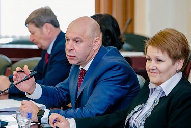 Счетная палата отчиталась о своей деятельности 