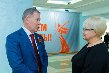 Песня строить и жить помогает