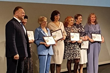 Оренбургской фабрике пуховых платков – 85!